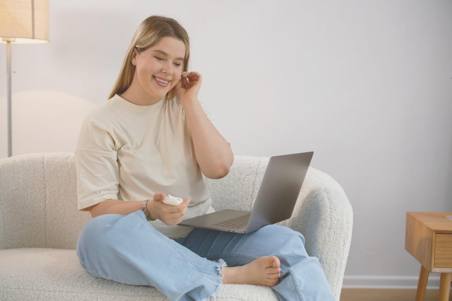 Espace de formation dédié à l'analyse financière avec équipements professionnels